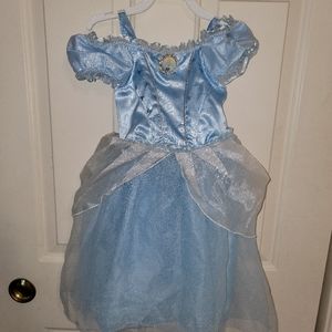 6 Disney princess dresses